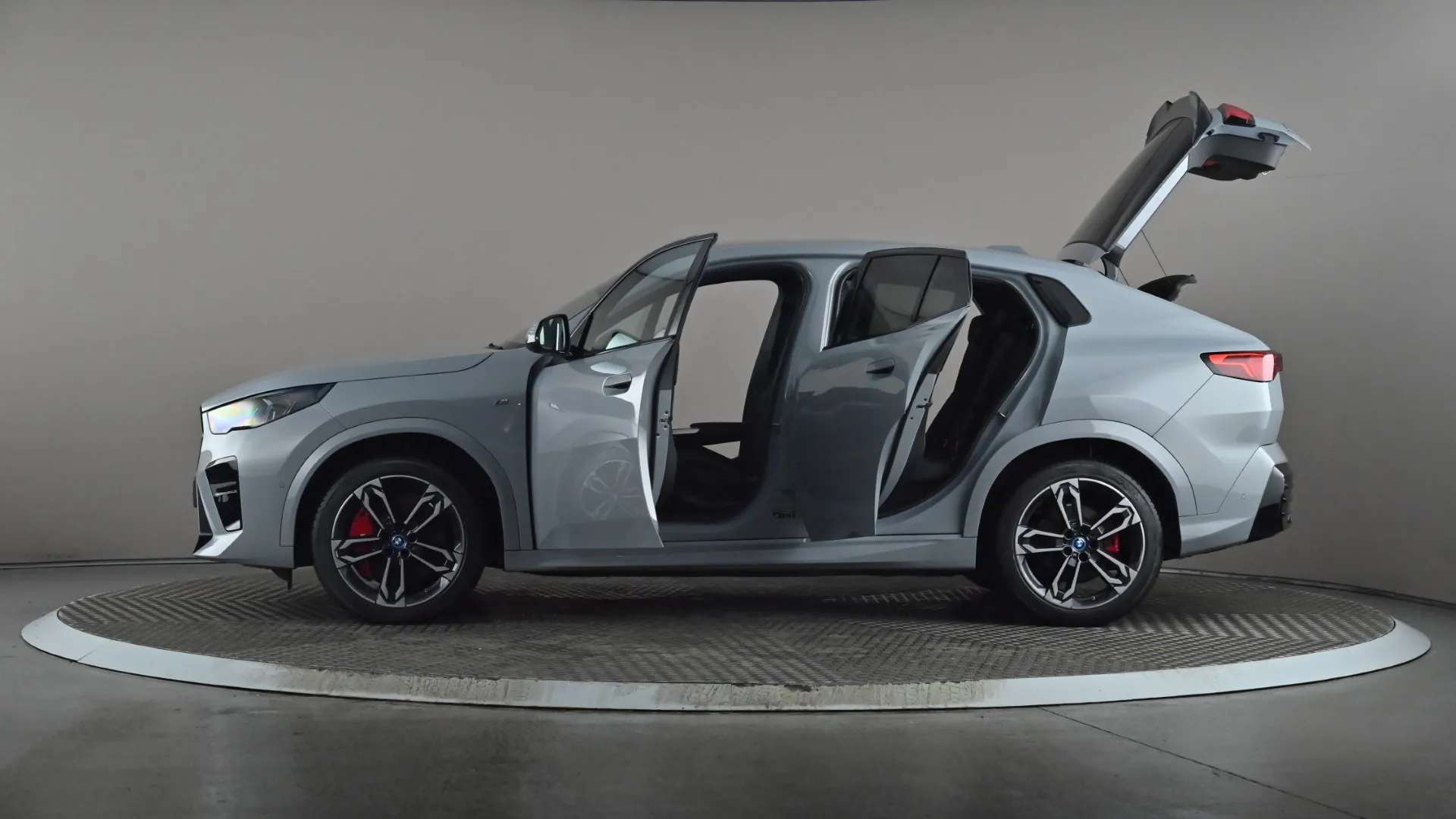 2024 BMW IX2 2024 BMW IX2