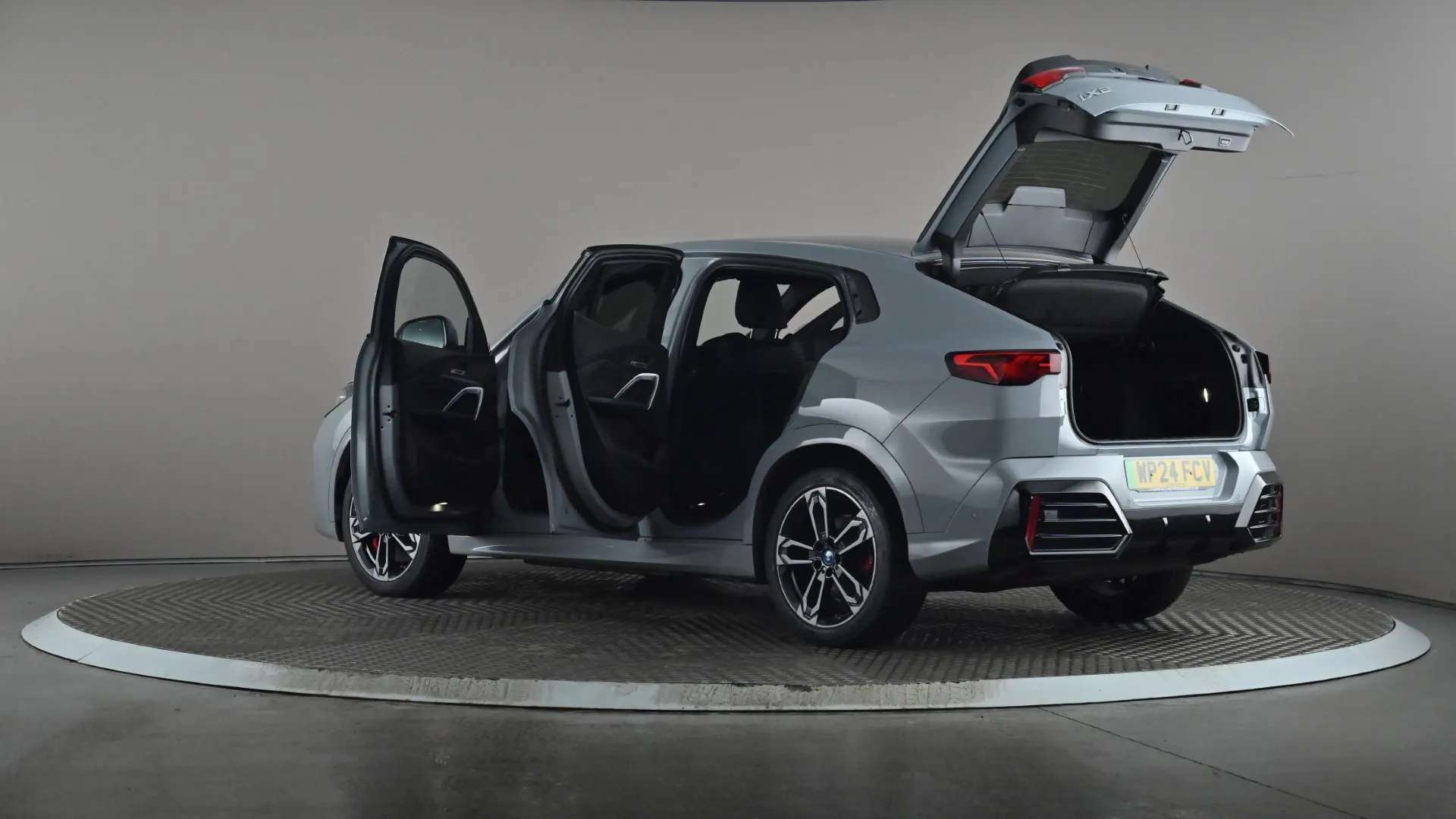 2024 BMW IX2 2024 BMW IX2