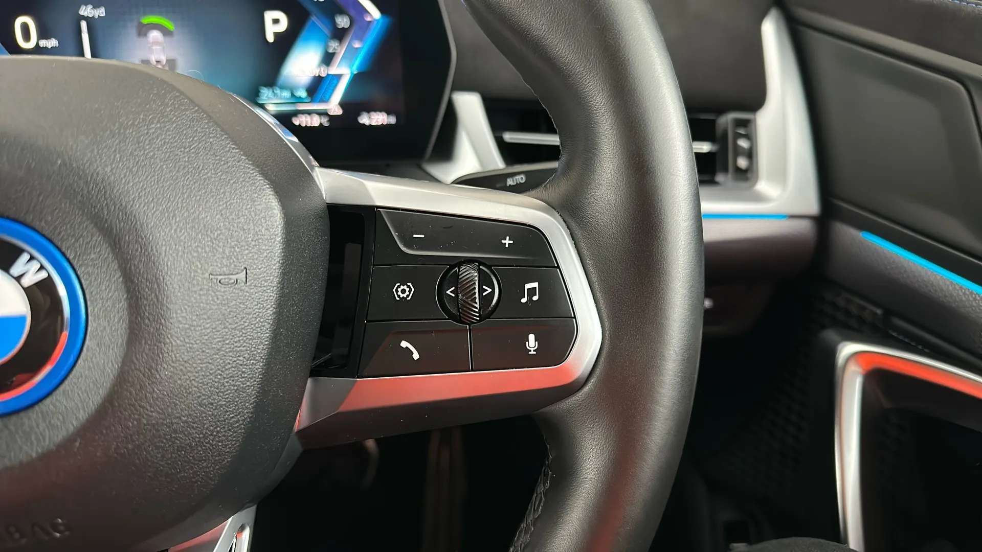 2024 BMW IX2 2024 BMW IX2