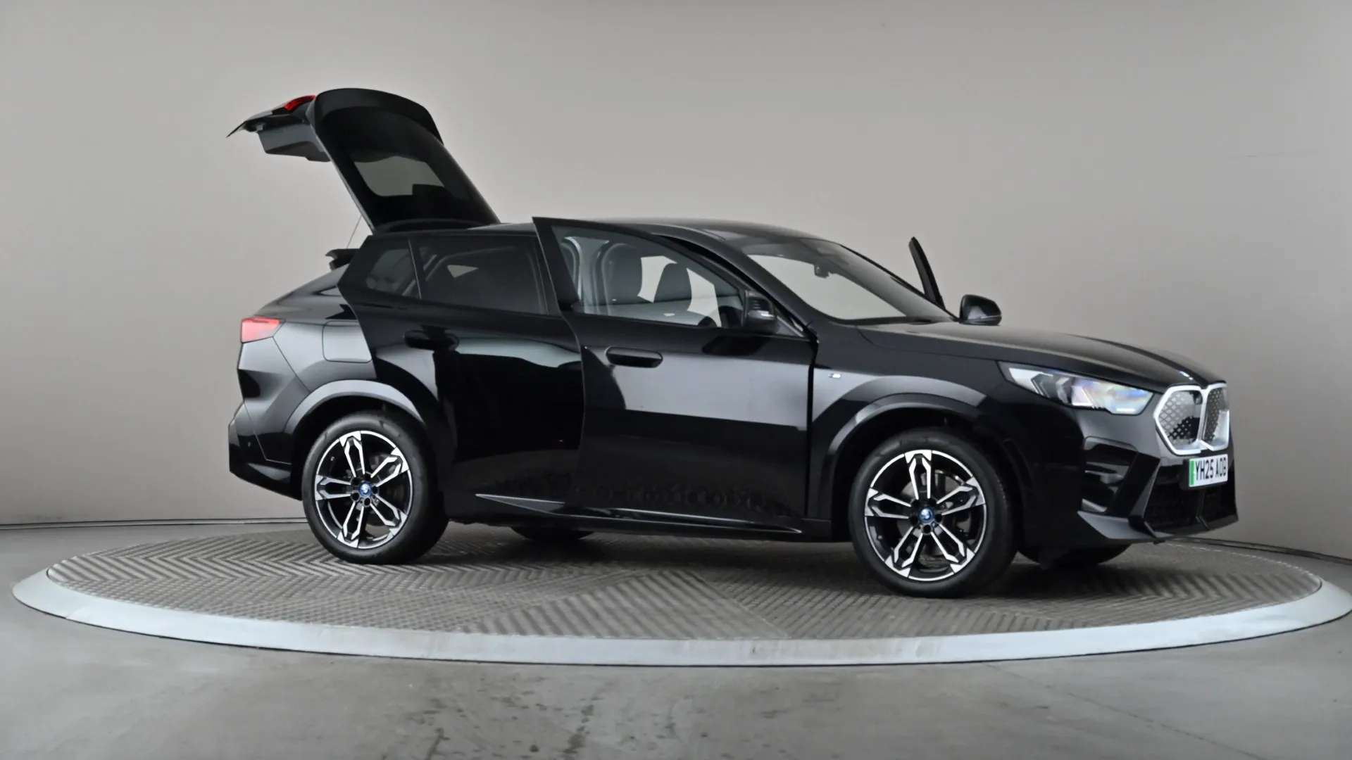 2025 BMW IX2 2025 BMW IX2