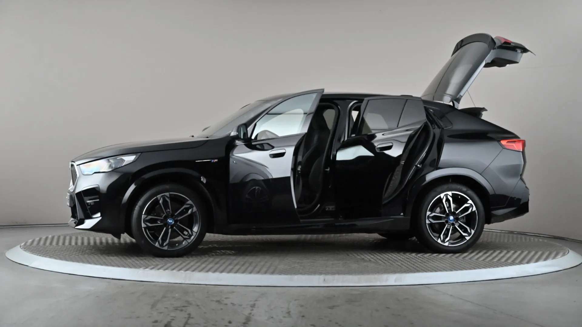 2025 BMW IX2 2025 BMW IX2