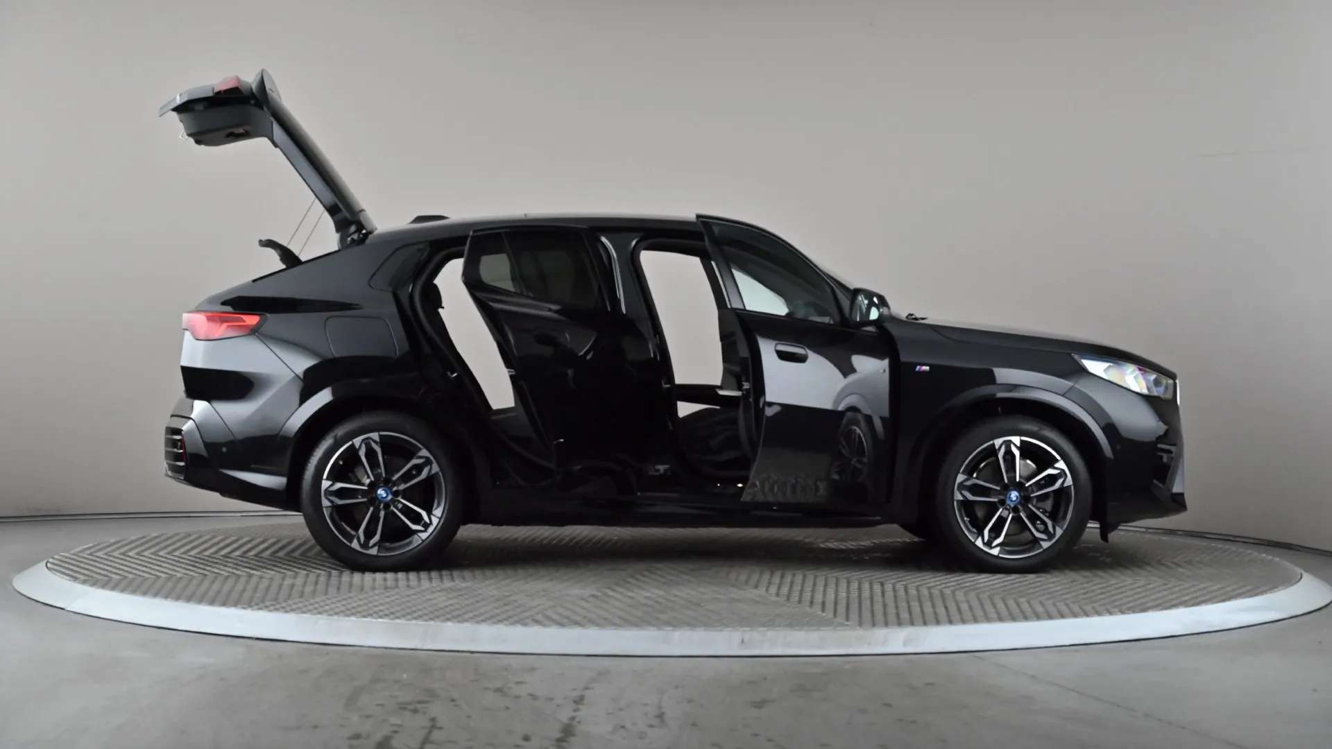 2025 BMW IX2 2025 BMW IX2