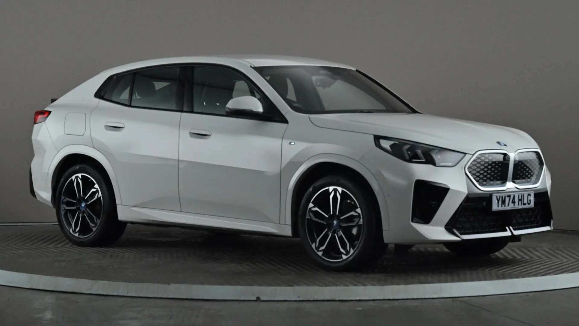 2024 BMW IX2 2024 BMW IX2