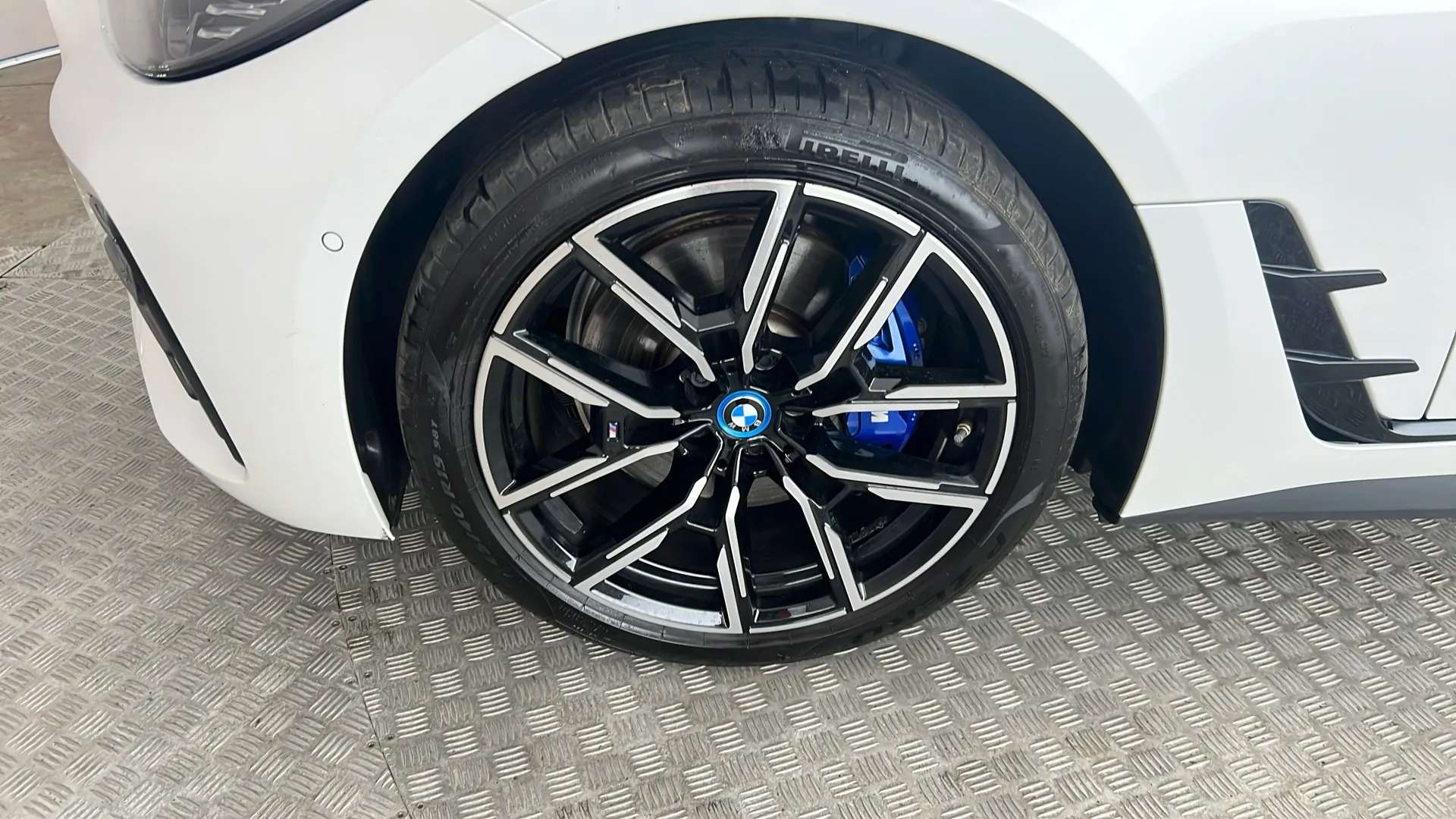 2023 BMW I4 2023 BMW I4