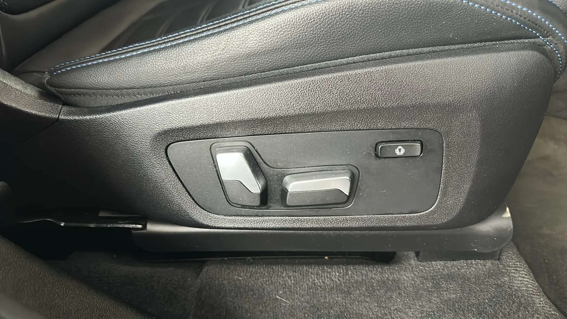 2023 BMW IX3 2023 BMW IX3