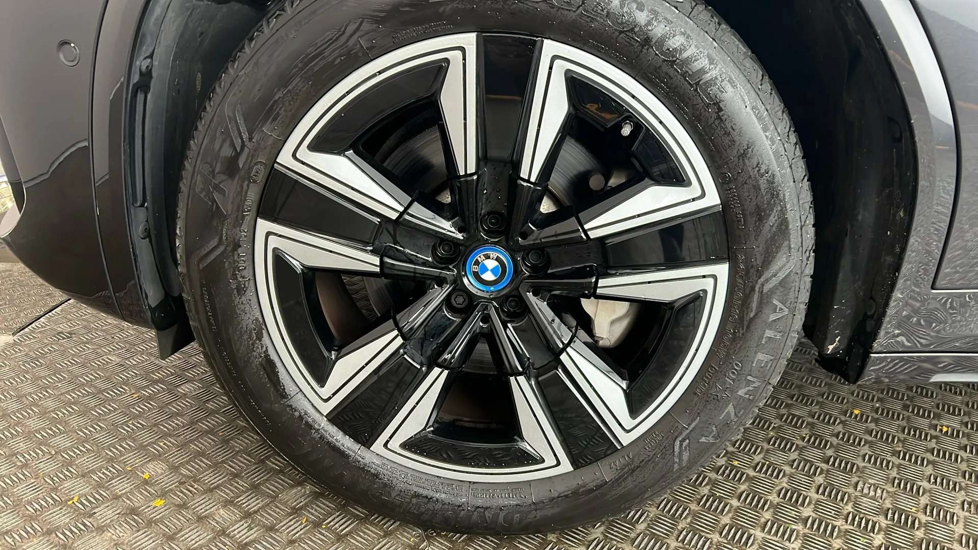 2022 BMW IX3 2022 BMW IX3