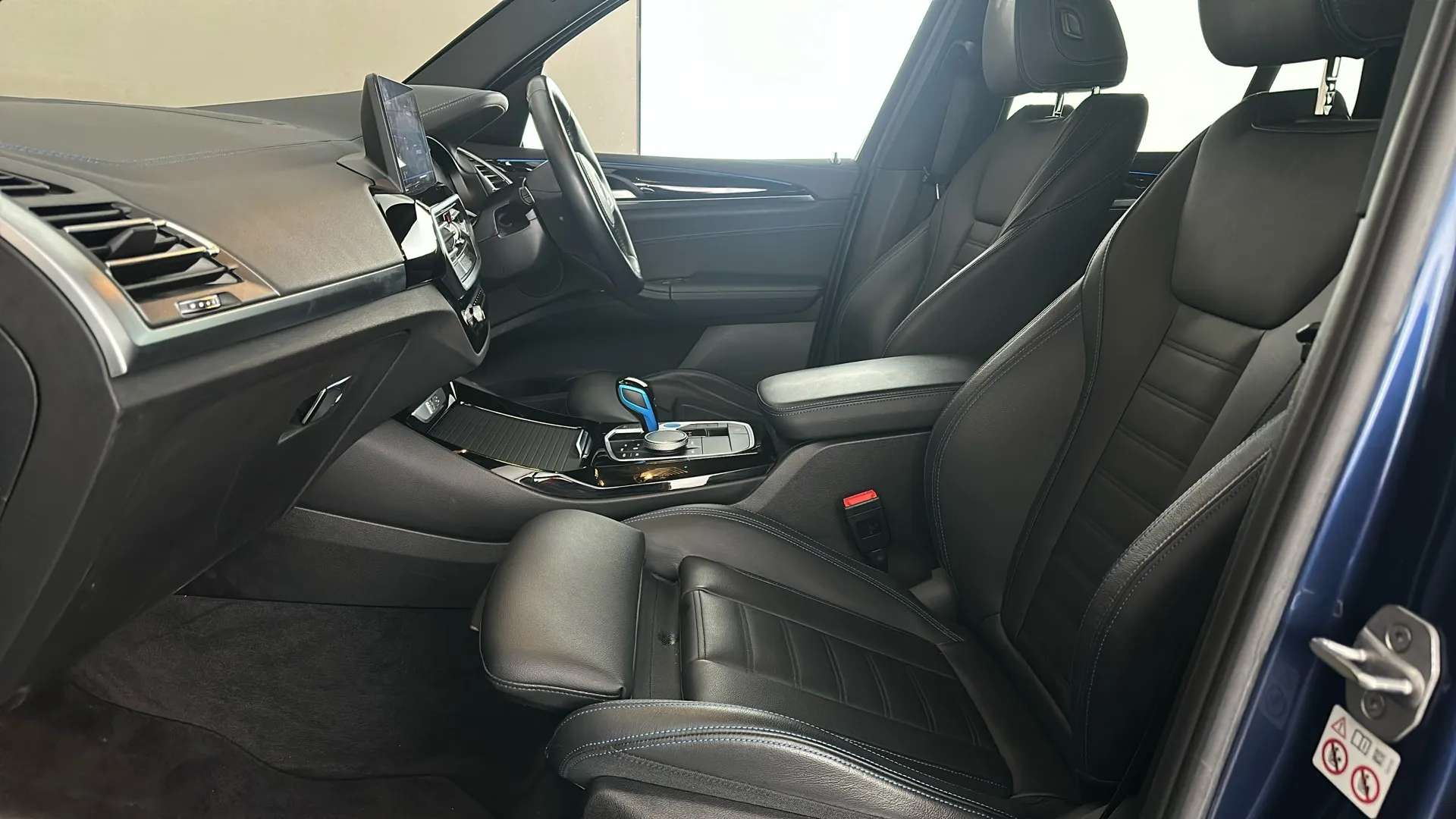 2023 BMW IX3 2023 BMW IX3