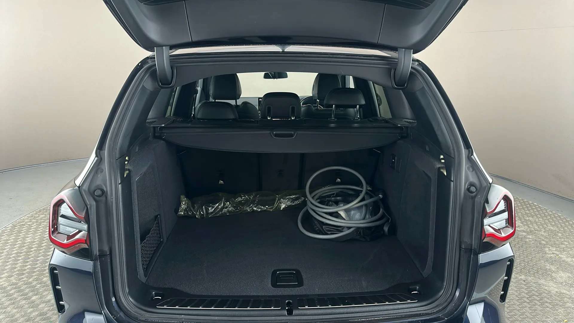 2023 BMW IX3 2023 BMW IX3