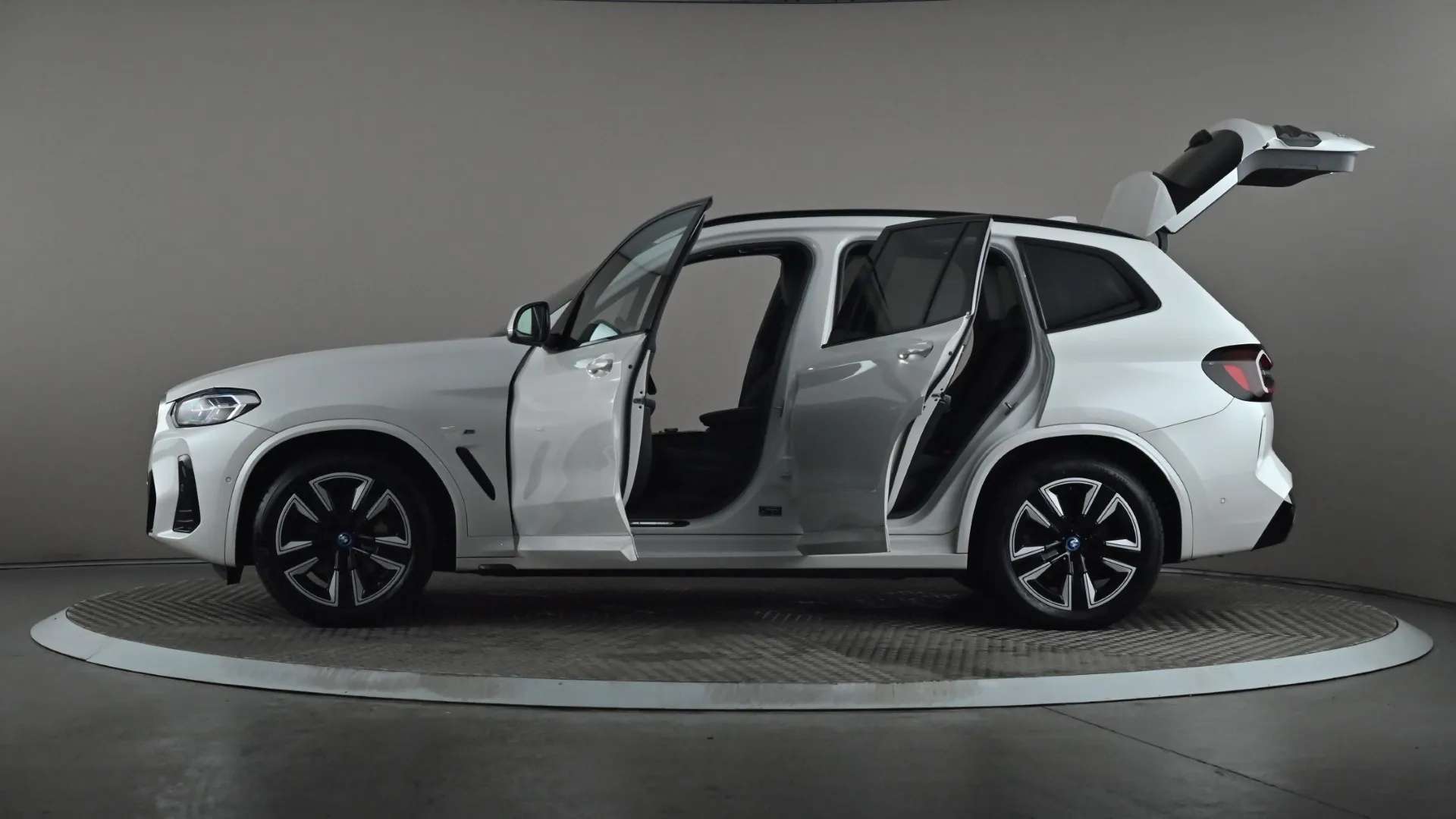 2023 BMW IX3 2023 BMW IX3