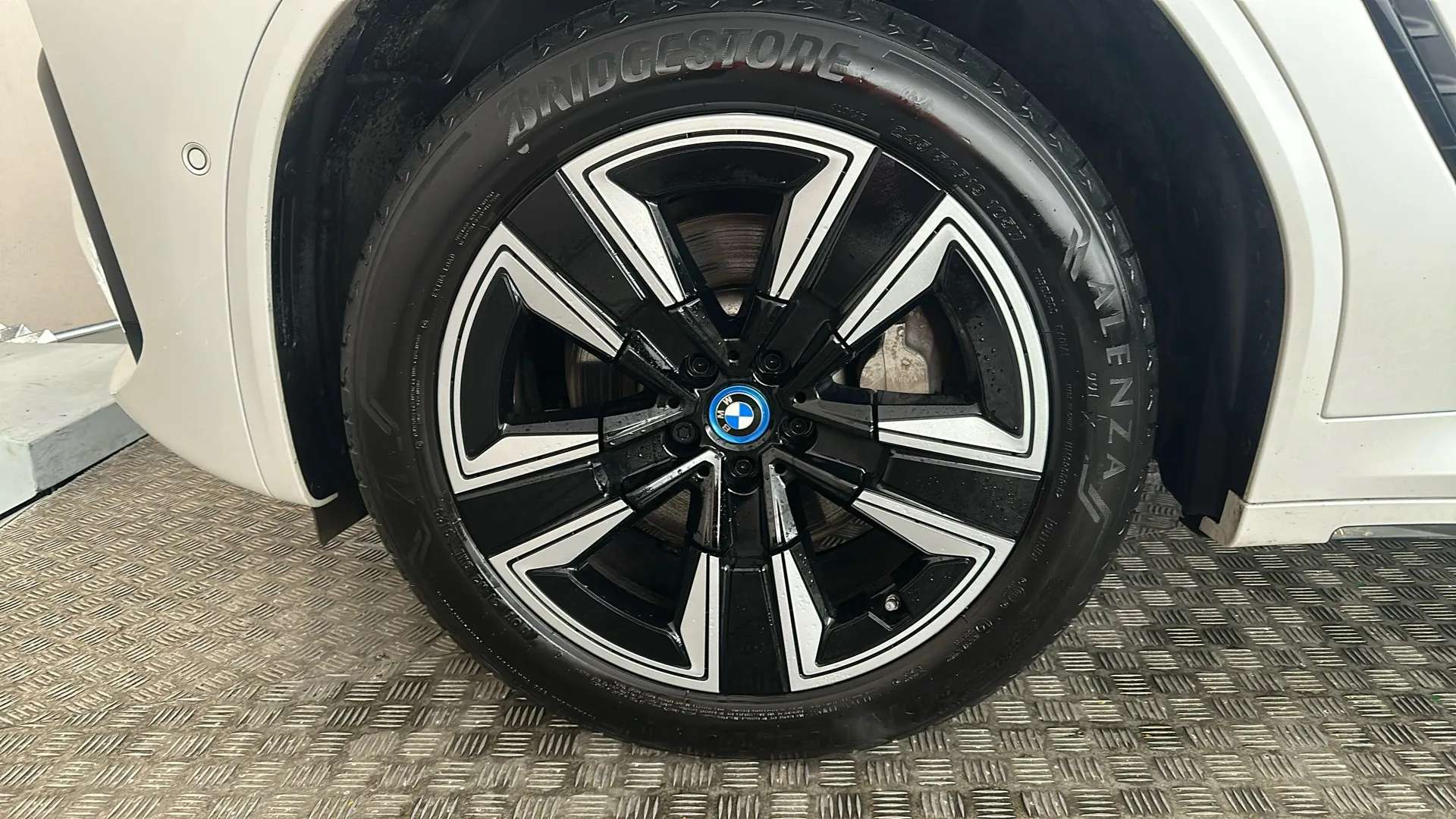 2023 BMW IX3 2023 BMW IX3