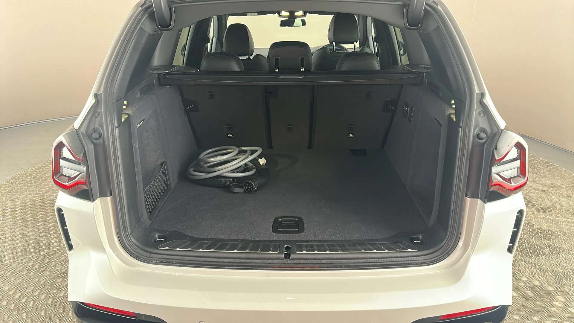 2023 BMW IX3 2023 BMW IX3