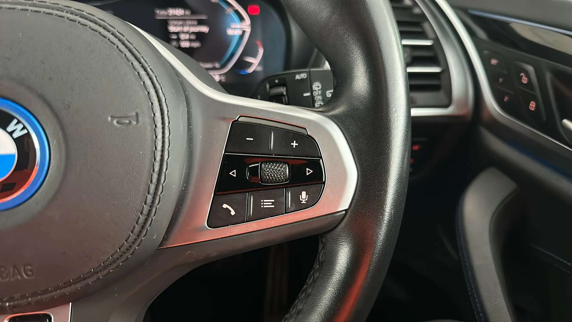 2023 BMW IX3 2023 BMW IX3