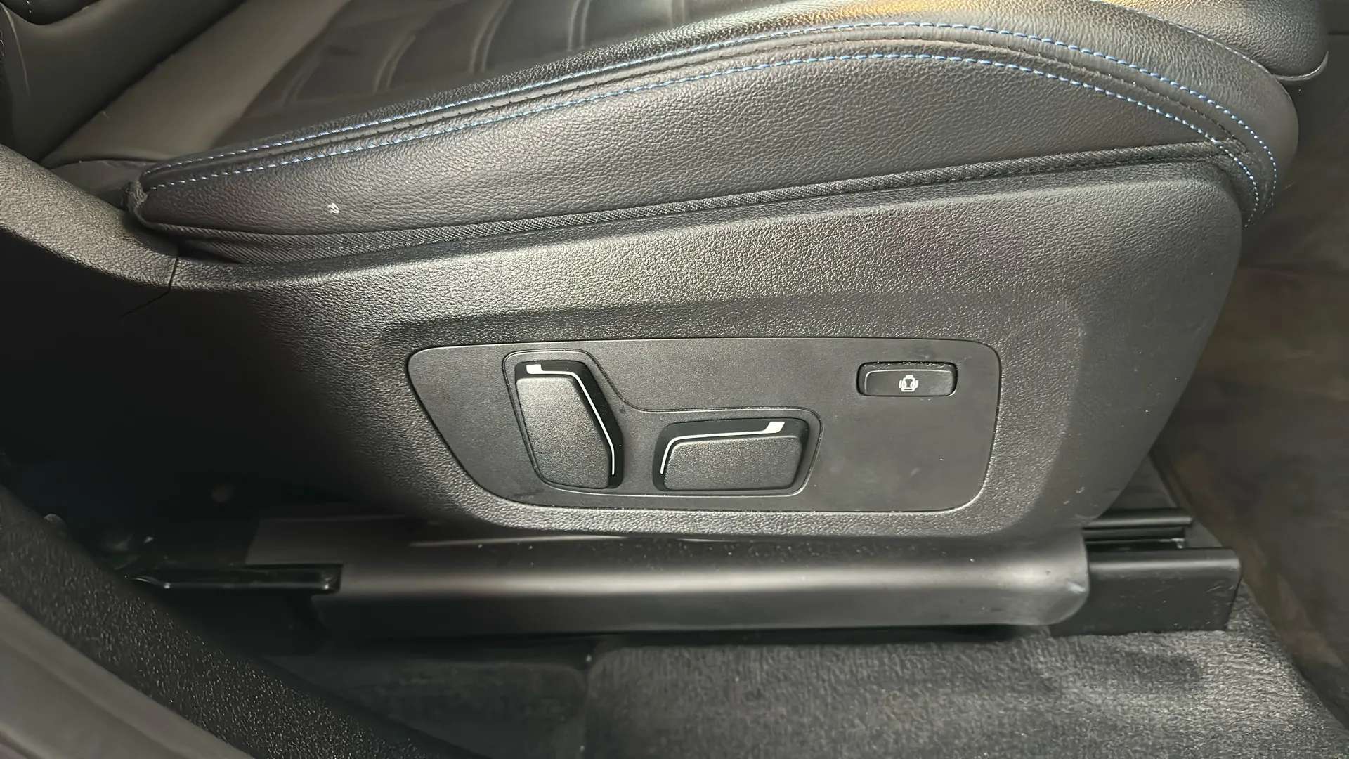 2023 BMW IX3 2023 BMW IX3