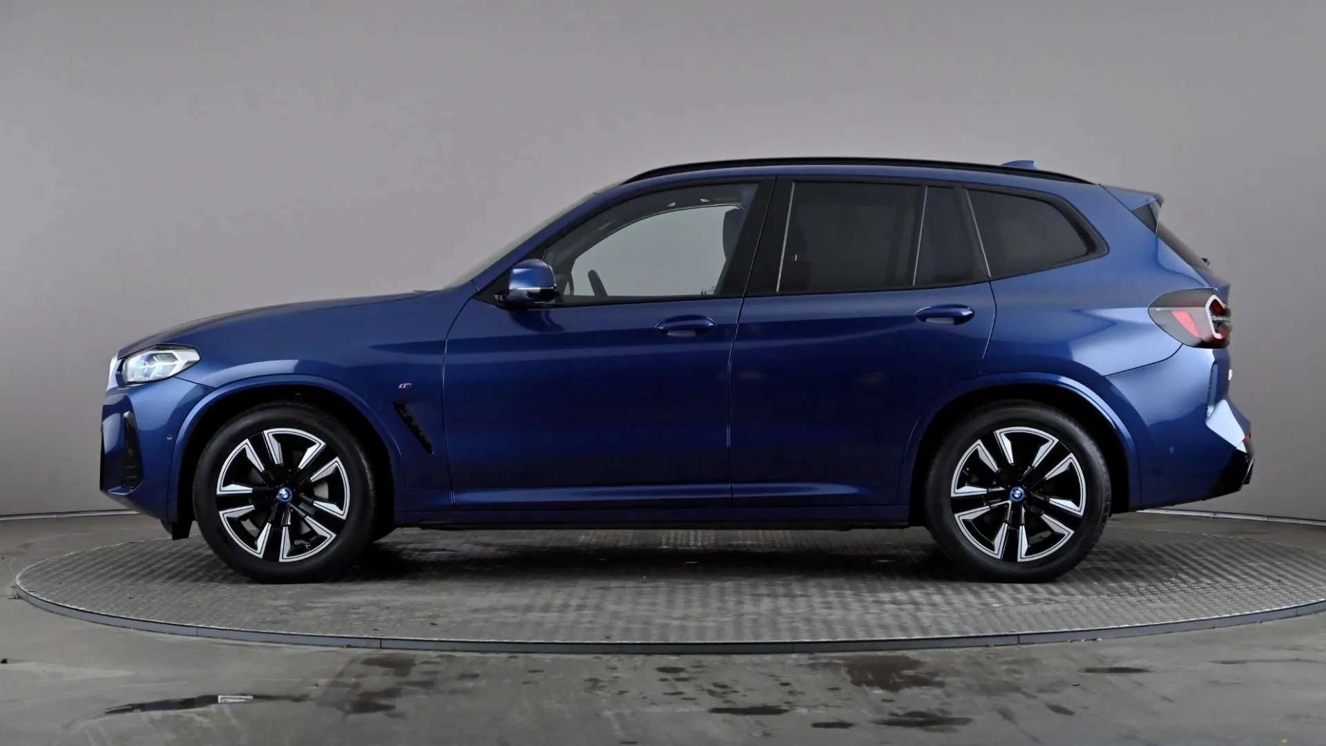 2022 BMW IX3 2022 BMW IX3