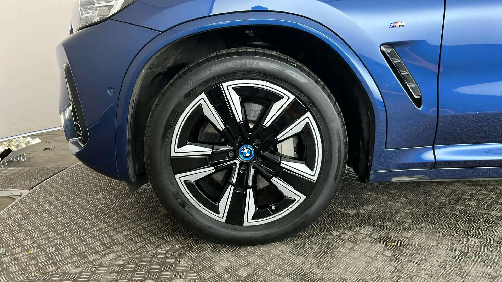 2022 BMW IX3 2022 BMW IX3