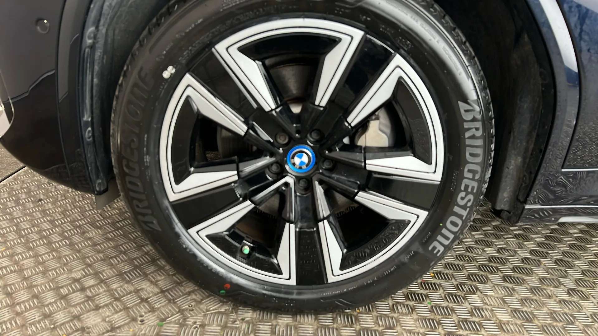 2023 BMW IX3 2023 BMW IX3