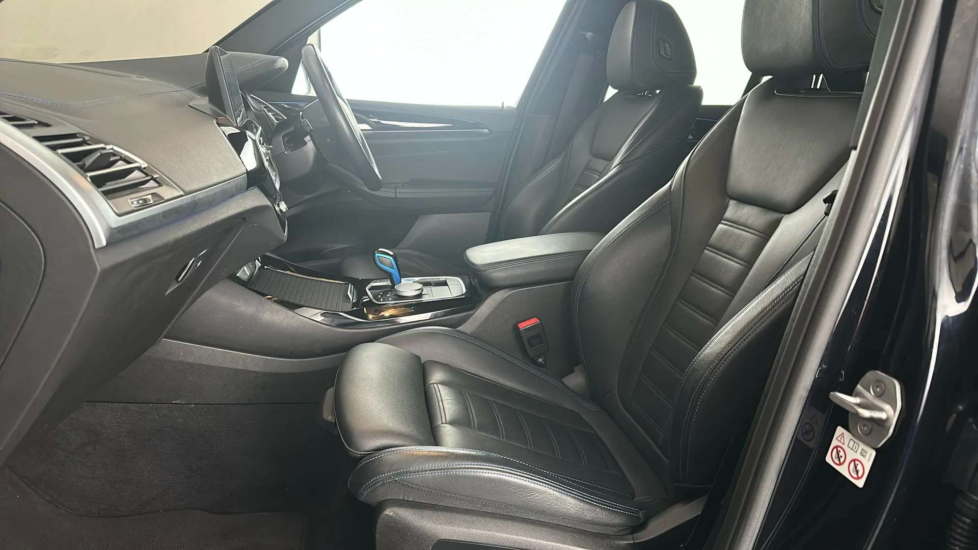 2022 BMW IX3 2022 BMW IX3