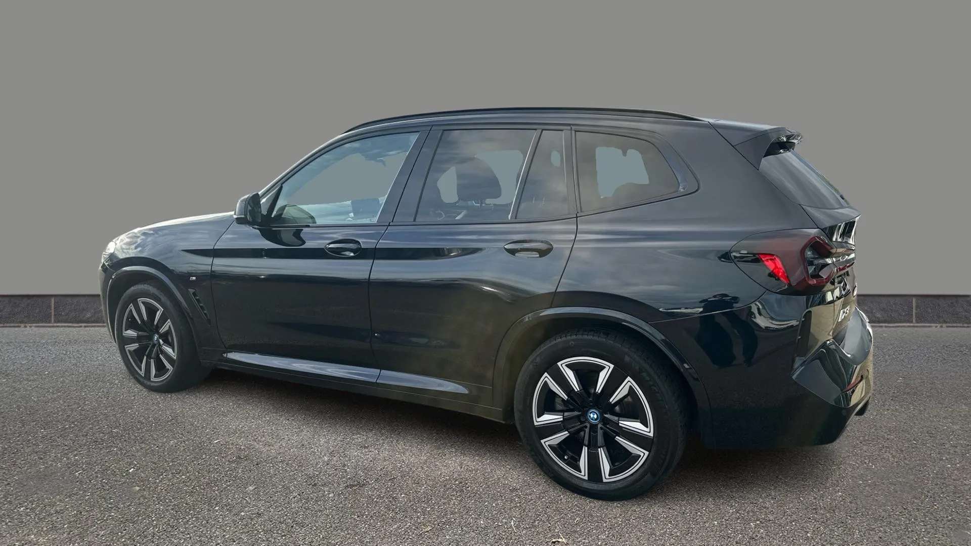 A 2023 BMW IX3 210kW M Sport 80kWh Auto A 2023 BMW IX3 210kW M Sport 80kWh Auto