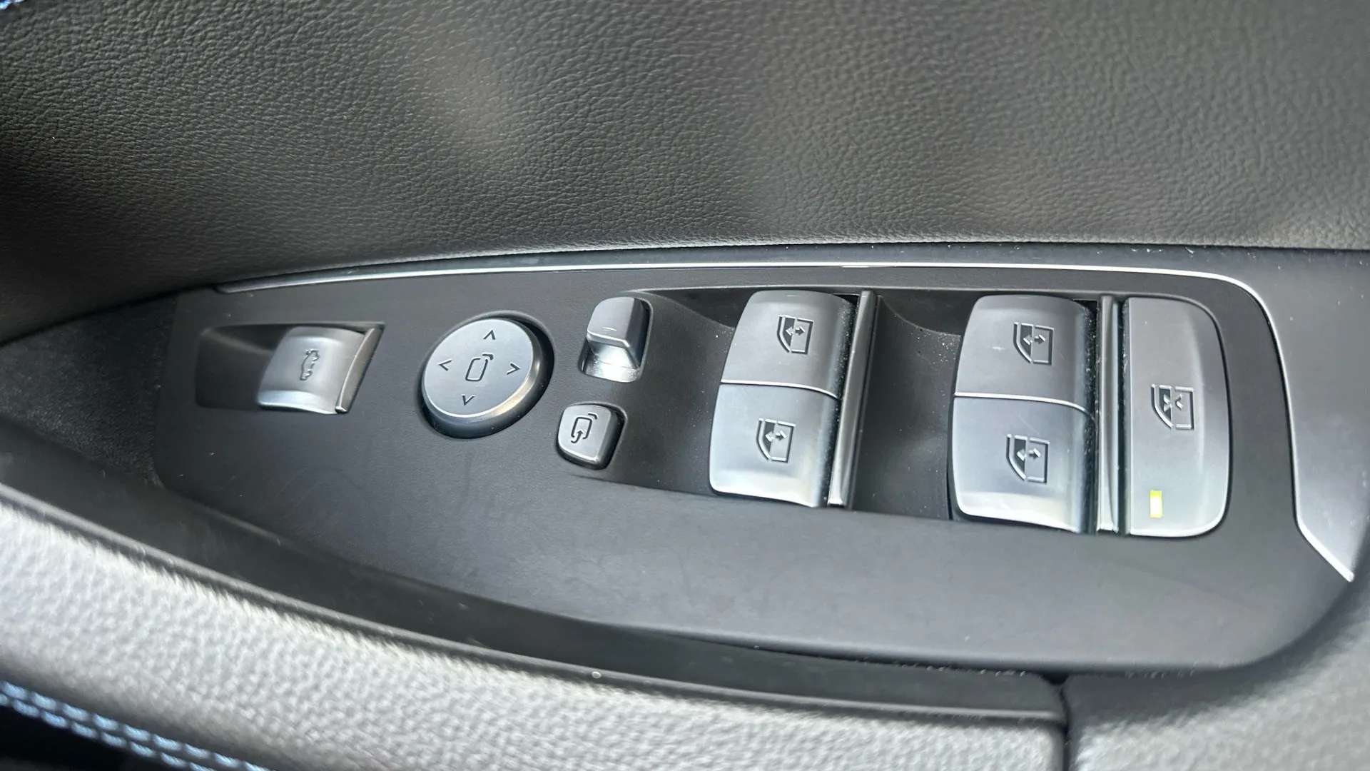 2023 BMW IX3 2023 BMW IX3