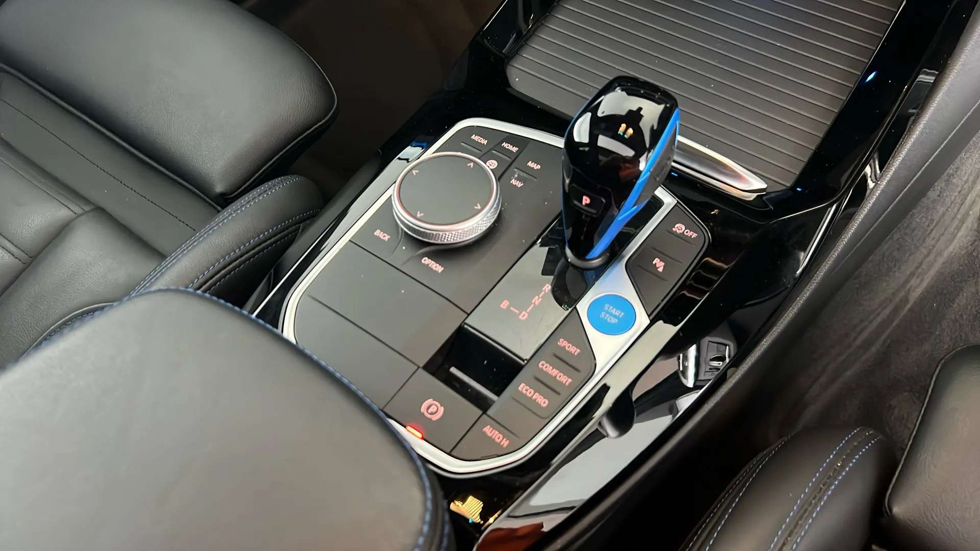 2023 BMW IX3 2023 BMW IX3