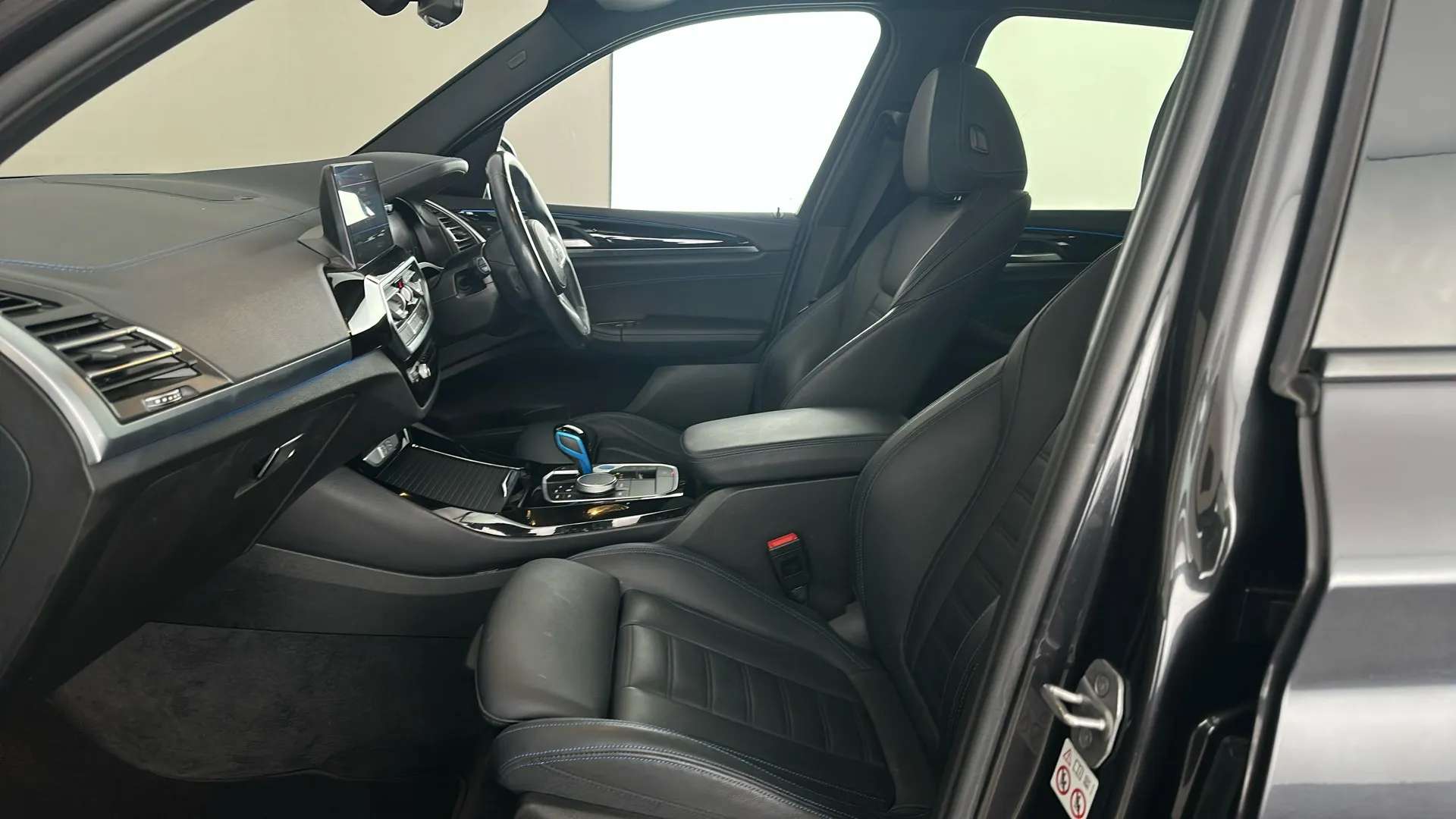 2023 BMW IX3 2023 BMW IX3