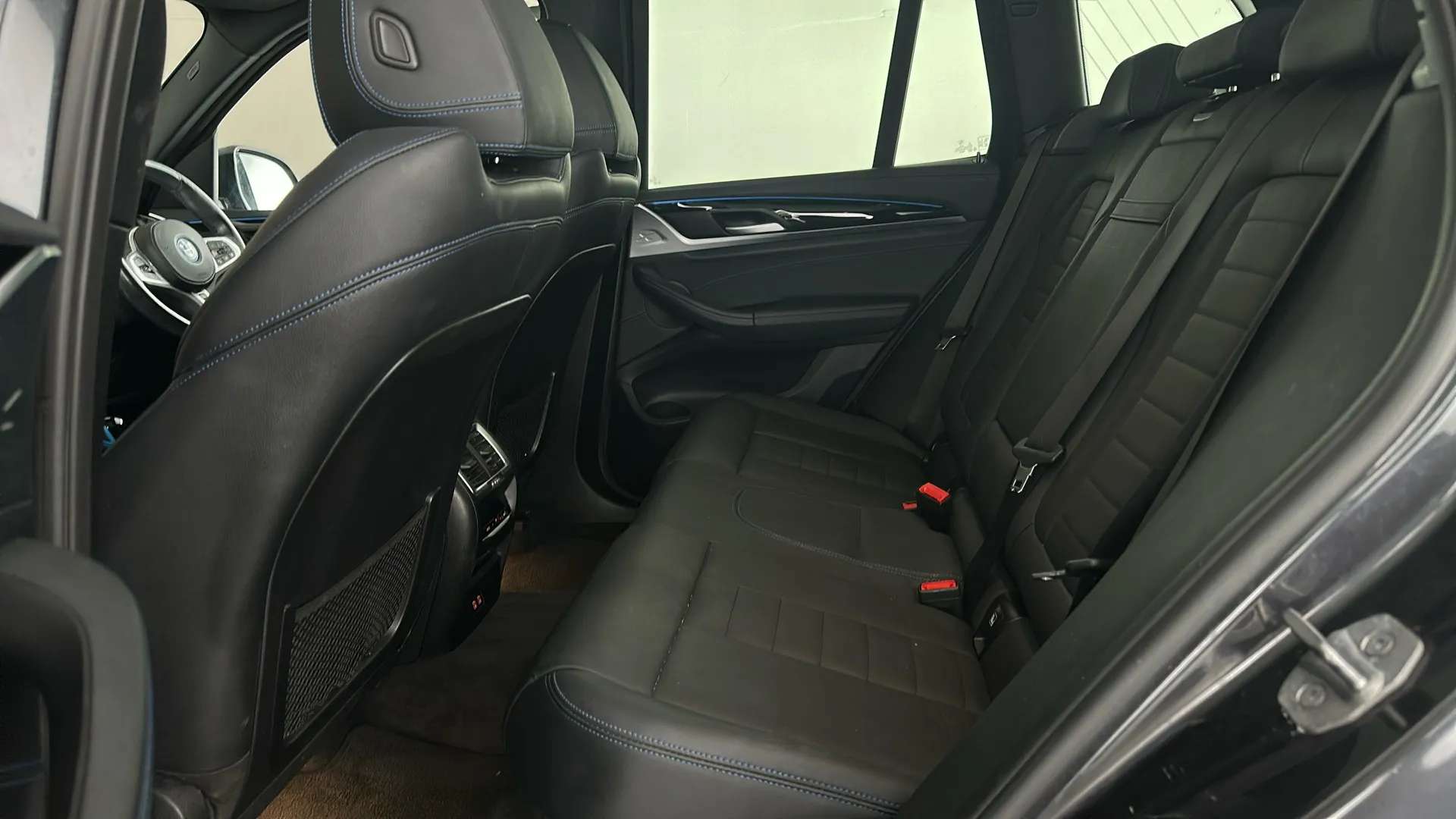 2023 BMW IX3 2023 BMW IX3