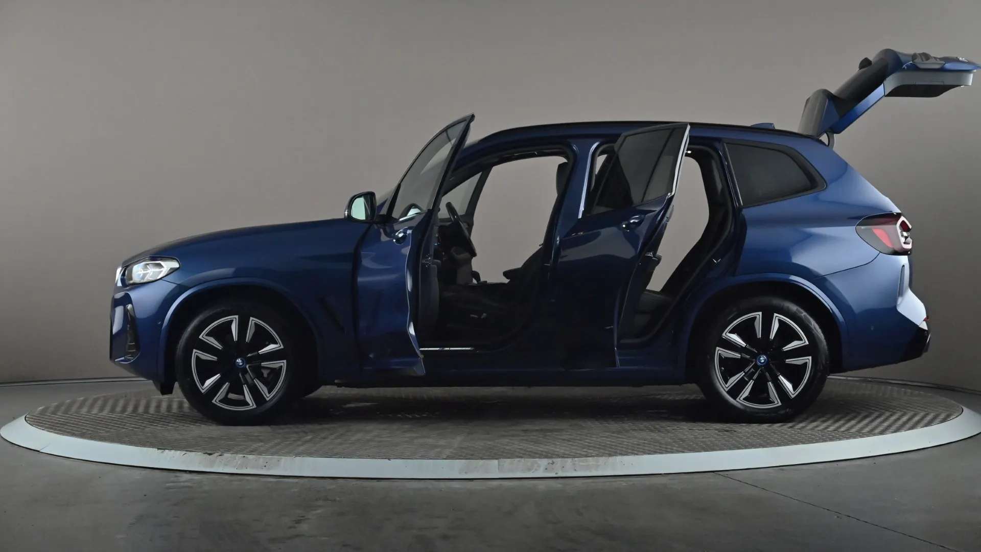 2022 BMW IX3 2022 BMW IX3