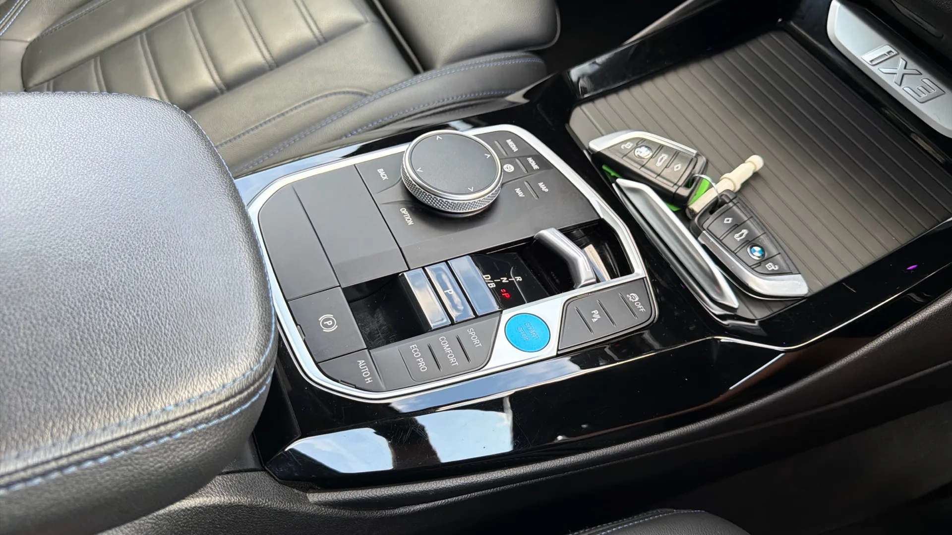 2023 BMW IX3 2023 BMW IX3