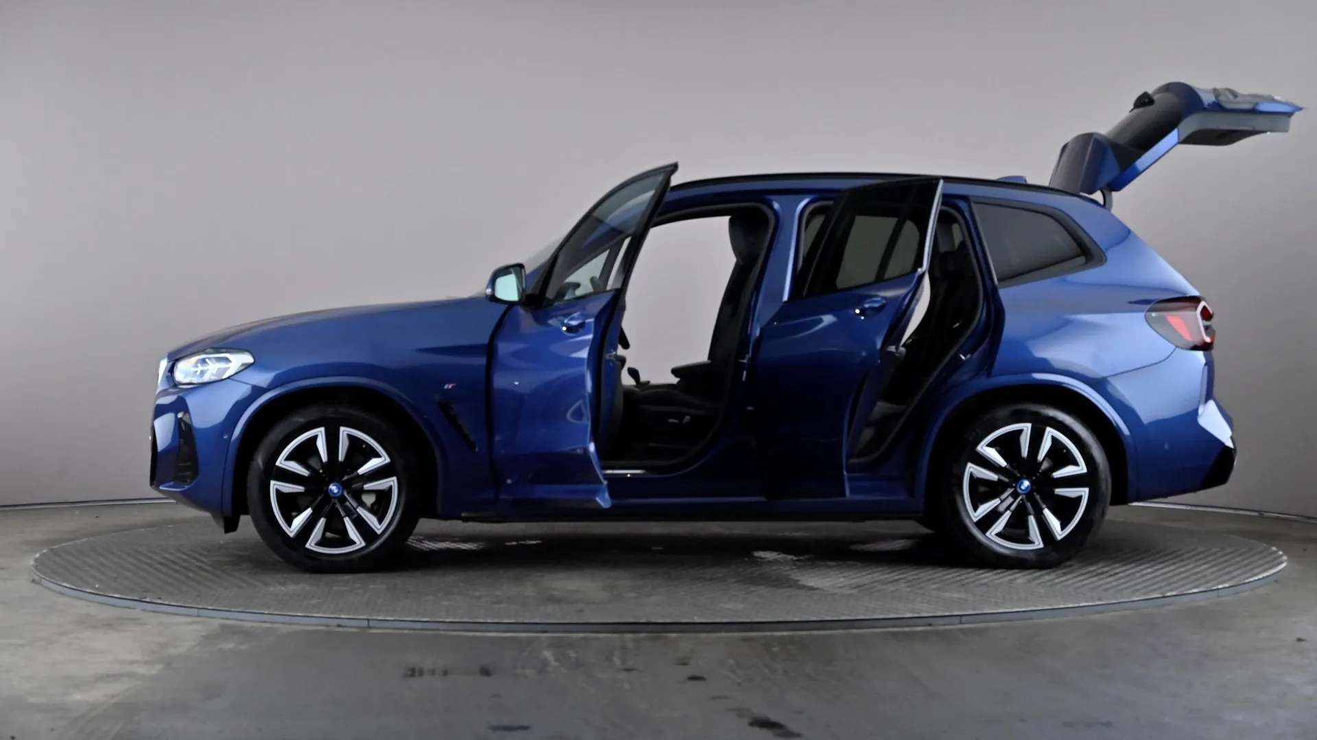 2023 BMW IX3 2023 BMW IX3