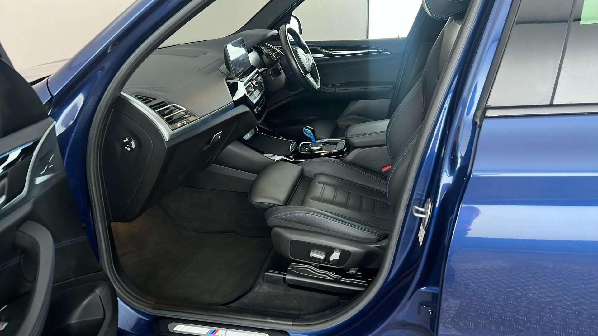 2023 BMW IX3 2023 BMW IX3