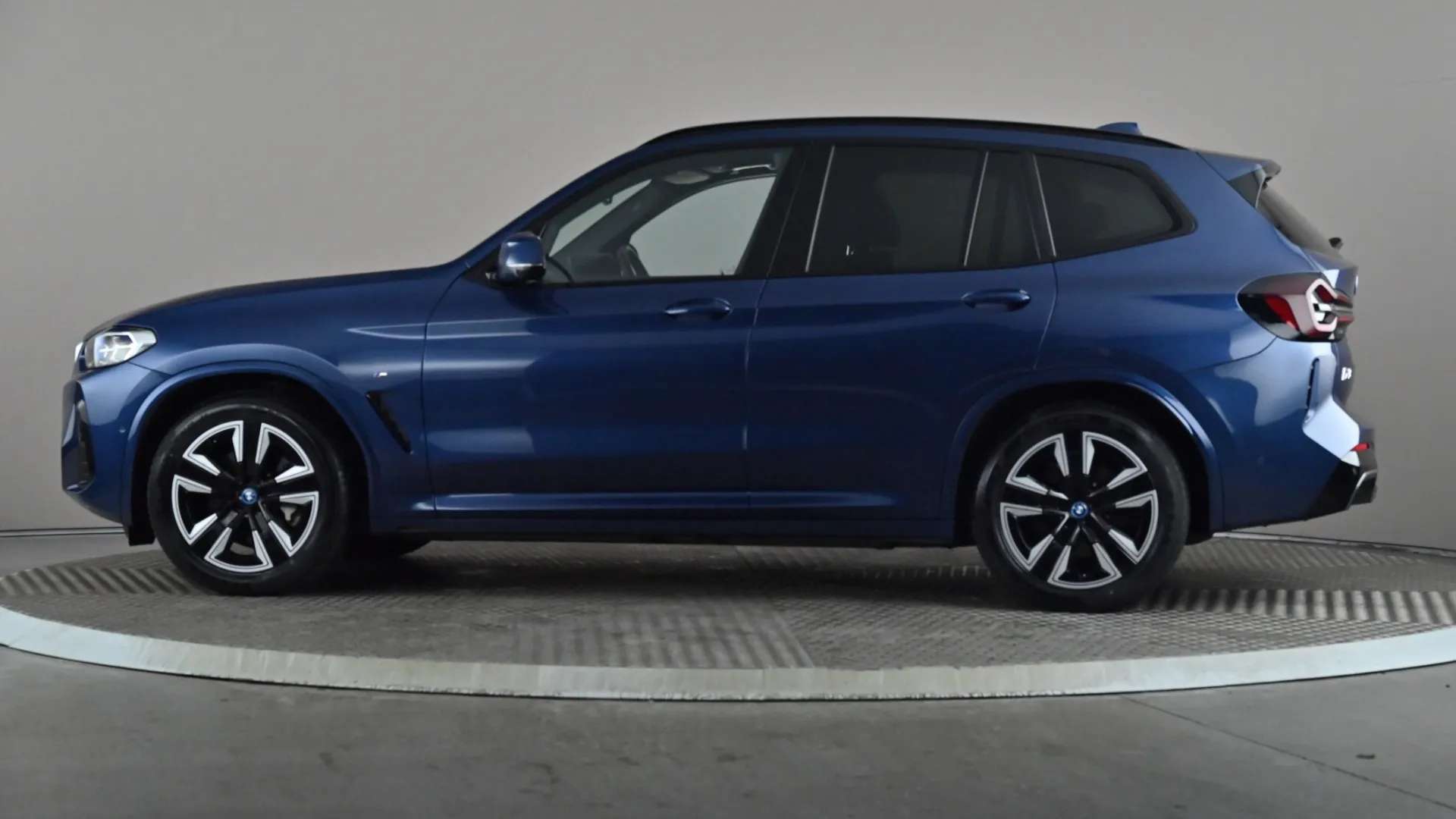 2022 BMW IX3 2022 BMW IX3