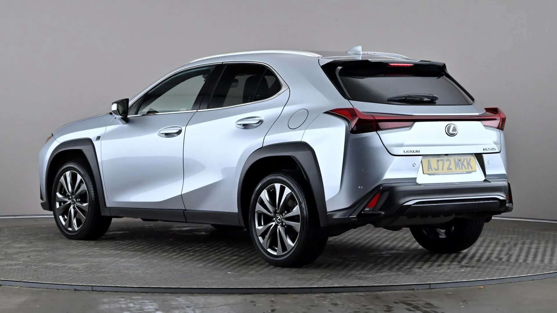 A 2022 LEXUS UX 250h 2.0 F-Sport Design CVT A 2022 LEXUS UX 250h 2.0 F-Sport Design CVT