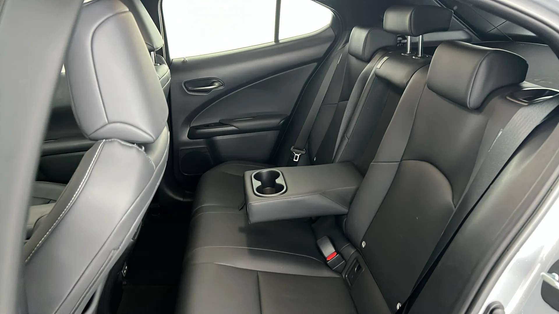 2022 LEXUS UX 2022 LEXUS UX