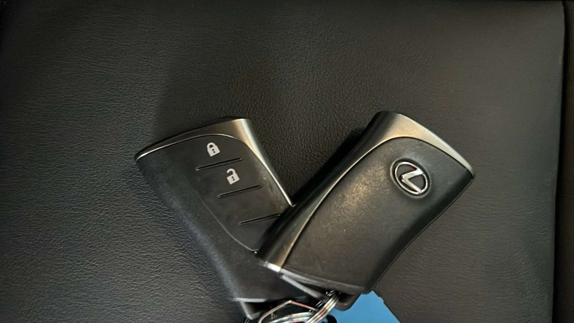 2022 LEXUS UX 2022 LEXUS UX