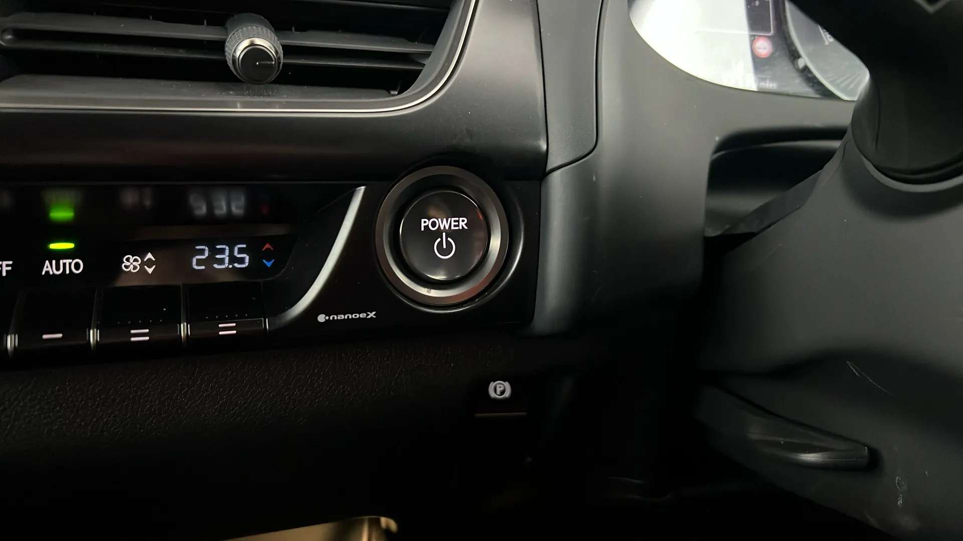 2022 LEXUS UX 2022 LEXUS UX