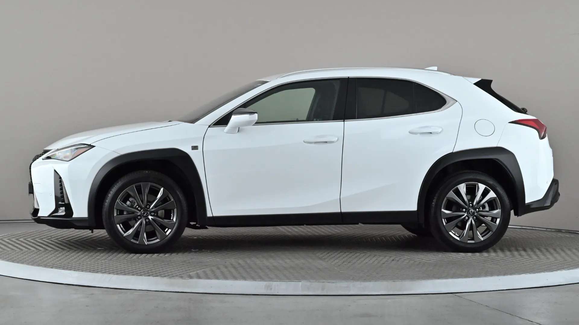 A 2023 LEXUS UX 250h 2.0 F-Sport Design CVT A 2023 LEXUS UX 250h 2.0 F-Sport Design CVT