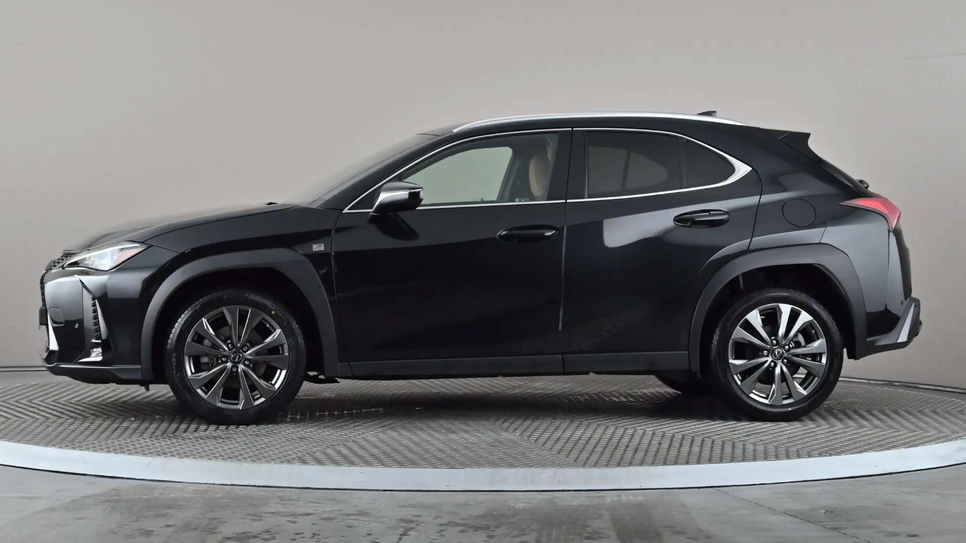 A 2023 LEXUS UX 250h 2.0 F-Sport Design CVT A 2023 LEXUS UX 250h 2.0 F-Sport Design CVT