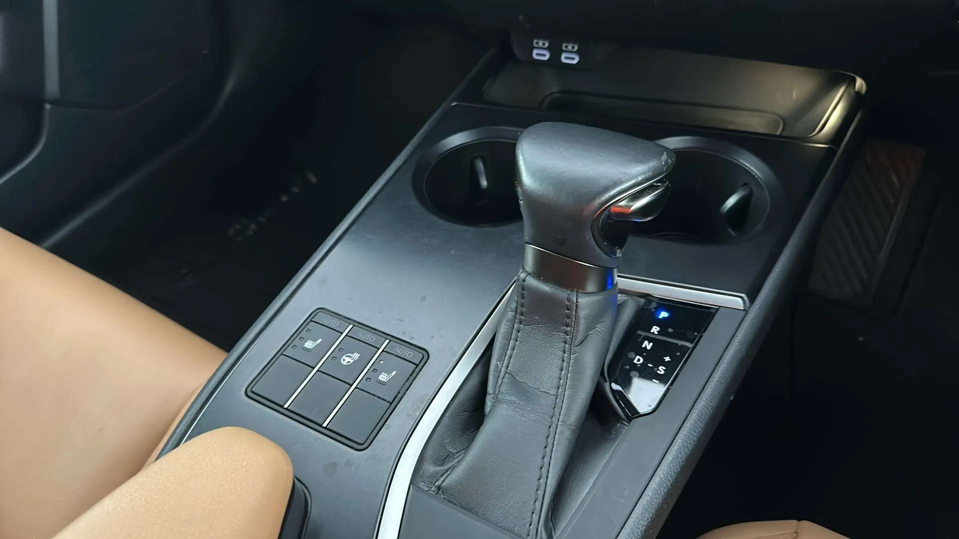 2023 LEXUS UX 2023 LEXUS UX