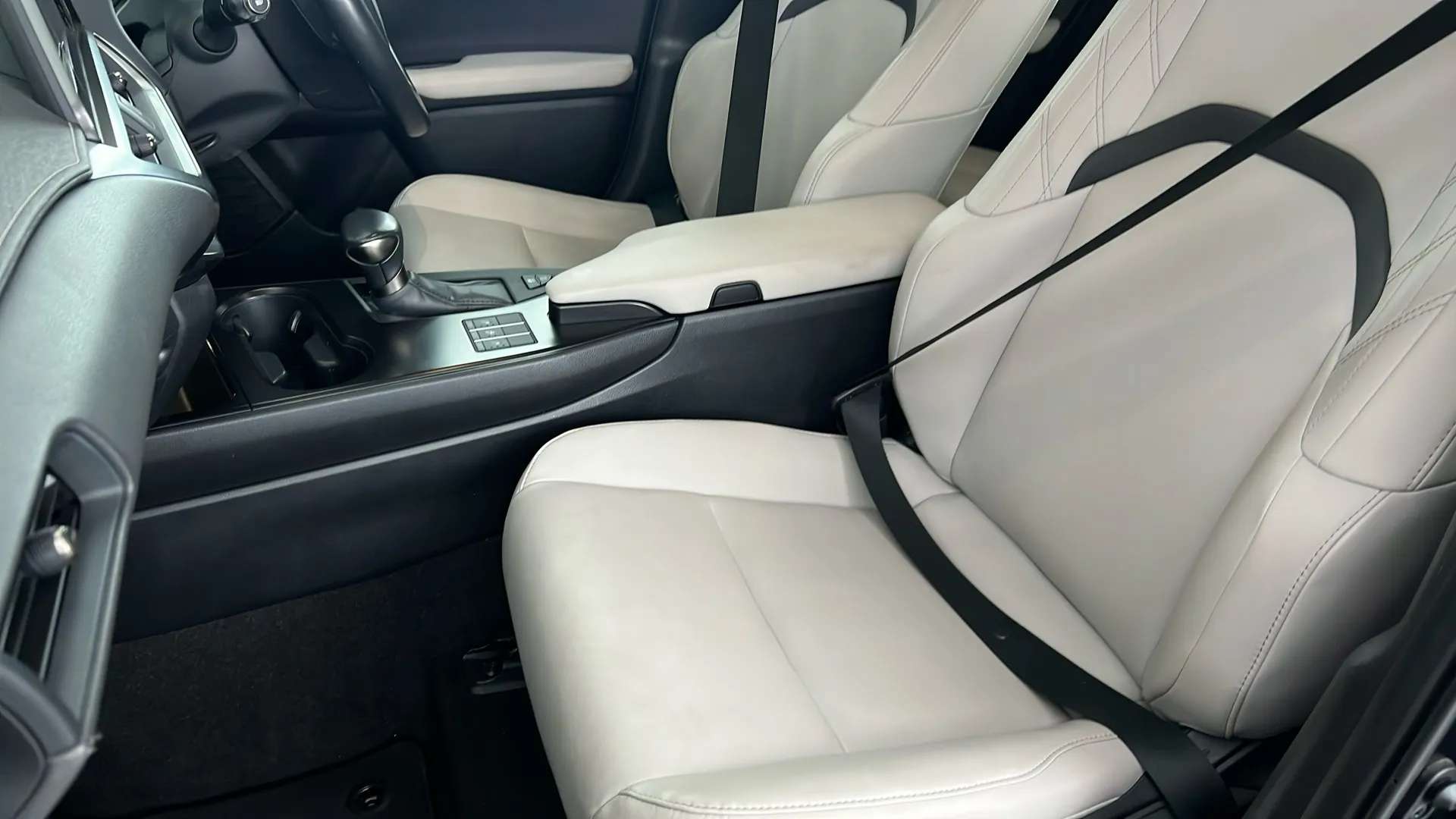 2023 LEXUS UX 2023 LEXUS UX