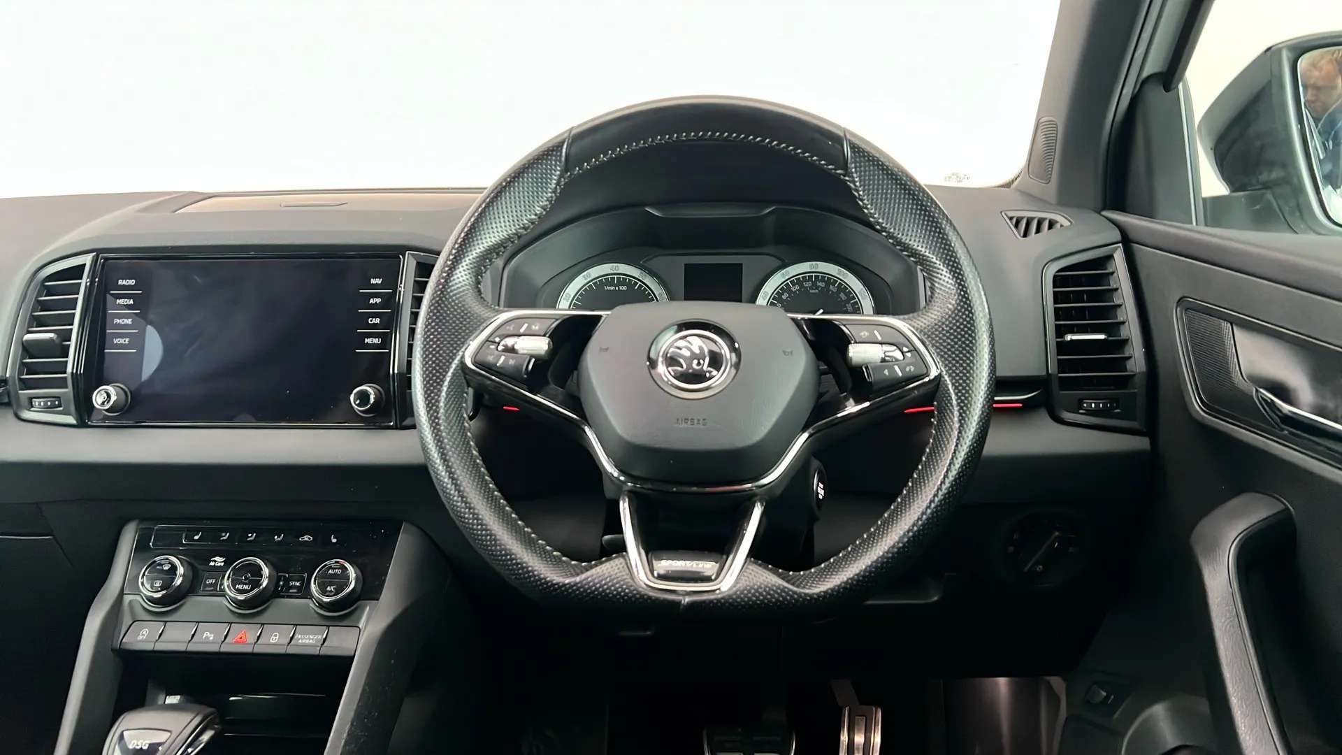 2020 SKODA KAROQ 2020 SKODA KAROQ