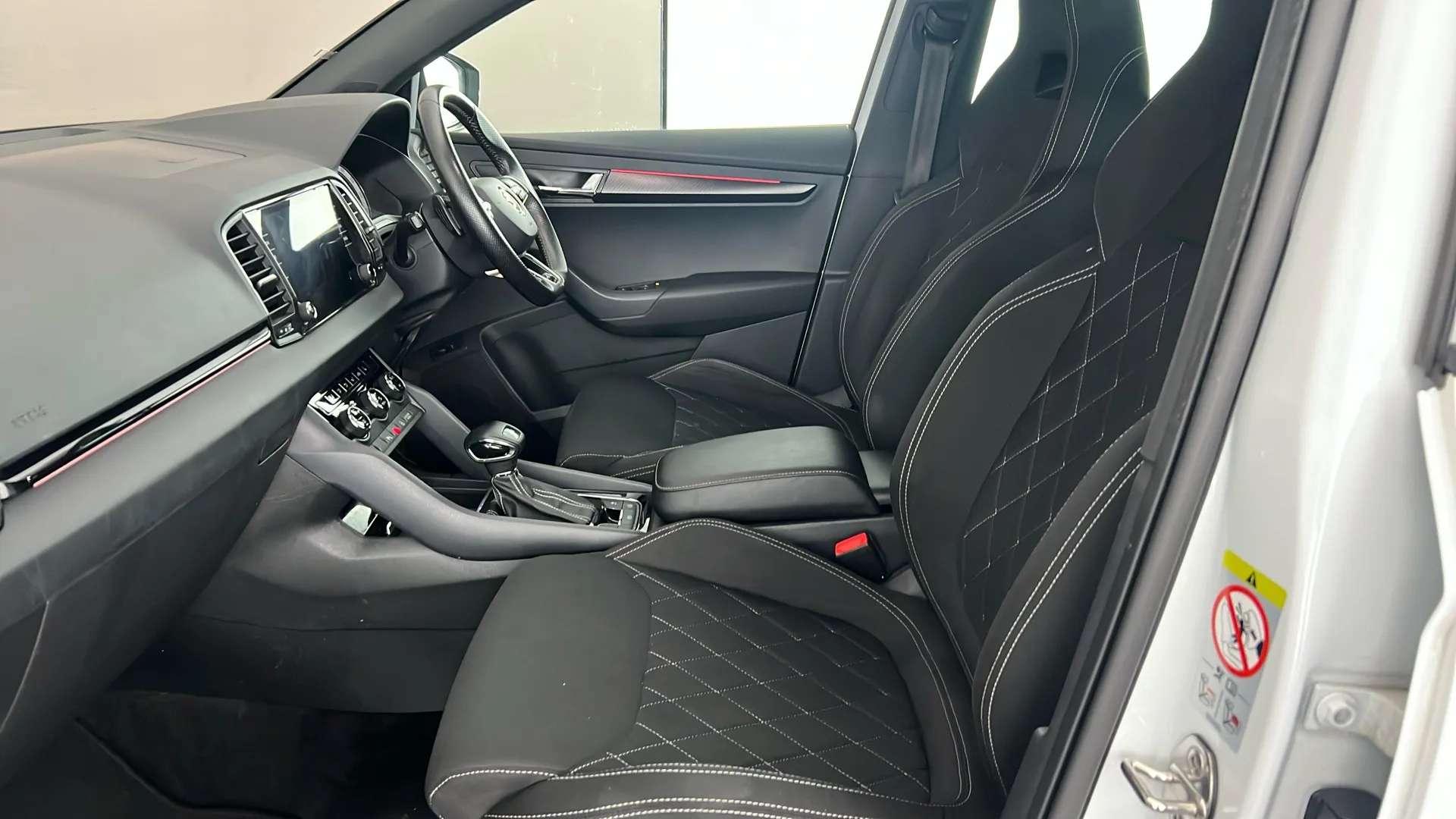 2020 SKODA KAROQ 2020 SKODA KAROQ