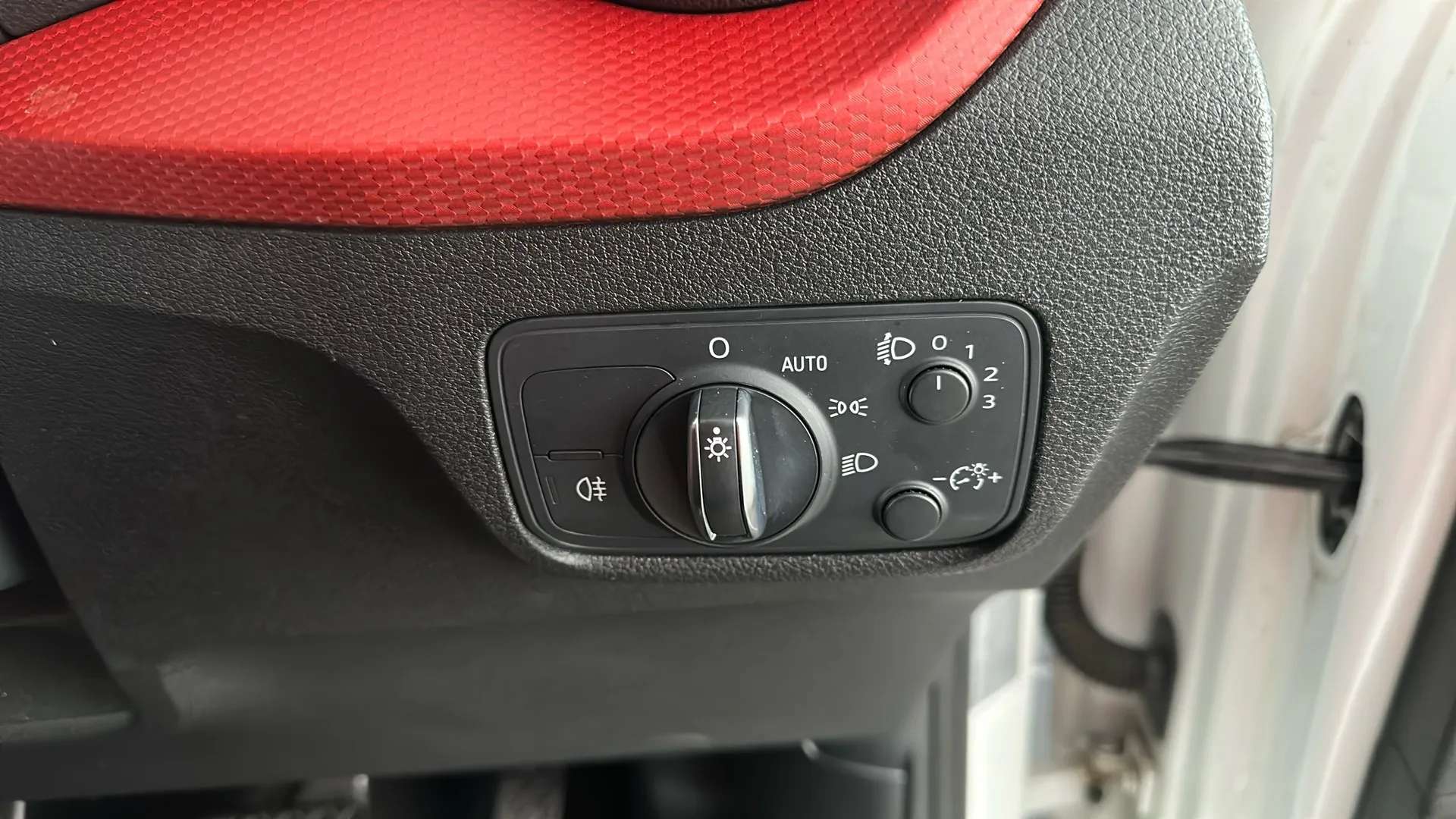 2018 AUDI Q2 2018 AUDI Q2