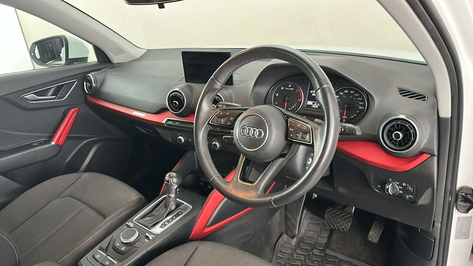2018 AUDI Q2 2018 AUDI Q2