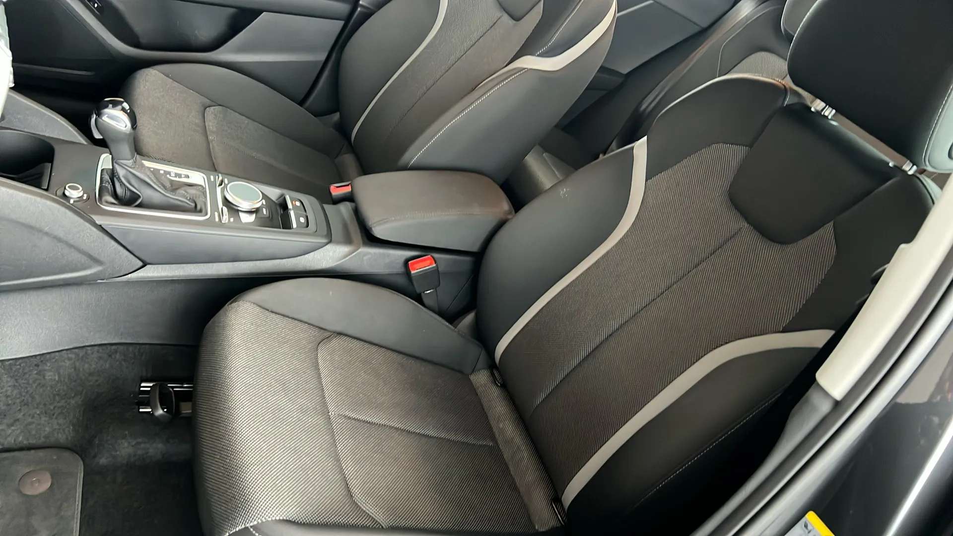 2024 AUDI Q2 2024 AUDI Q2