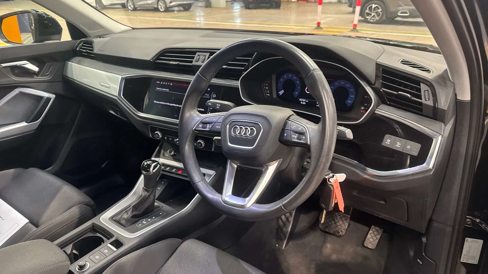 A 2021 AUDI Q3 35 TFSI Sport S Tronic A 2021 AUDI Q3 35 TFSI Sport S Tronic