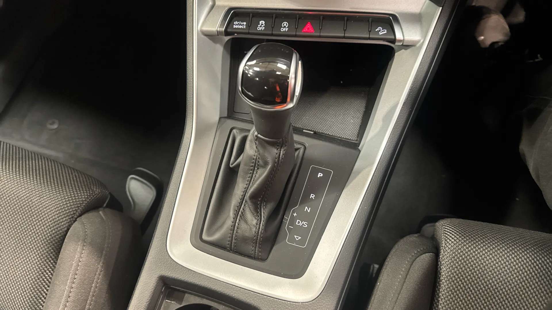 2021 AUDI Q3 2021 AUDI Q3