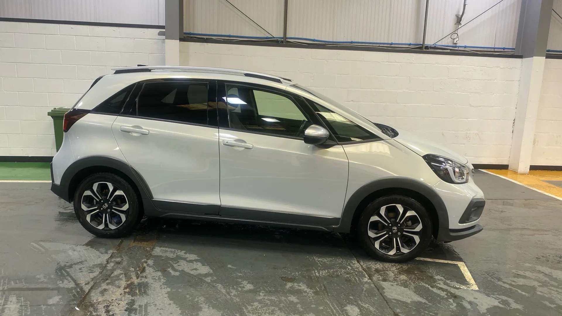 A 2021 HONDA JAZZ 1.5 i-MMD Hybrid Crosstar EX eCVT A 2021 HONDA JAZZ 1.5 i-MMD Hybrid Crosstar EX eCVT