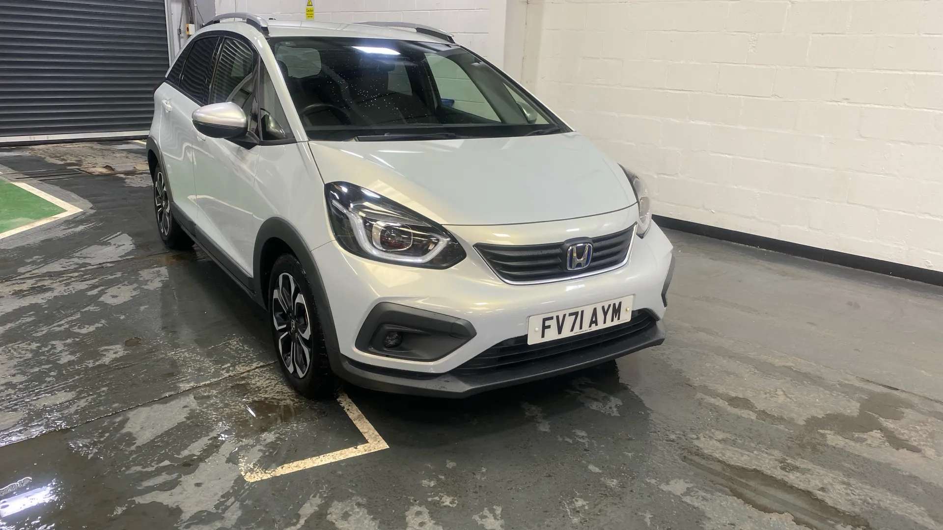 A 2021 HONDA JAZZ 1.5 i-MMD Hybrid Crosstar EX eCVT A 2021 HONDA JAZZ 1.5 i-MMD Hybrid Crosstar EX eCVT