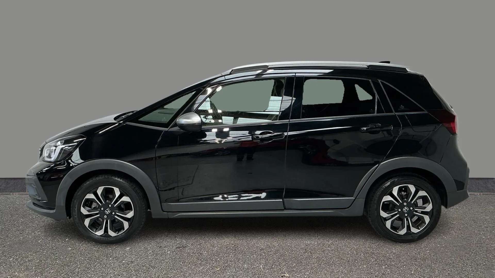 A 2022 HONDA JAZZ 1.5 i-MMD Hybrid Crosstar EX eCVT A 2022 HONDA JAZZ 1.5 i-MMD Hybrid Crosstar EX eCVT