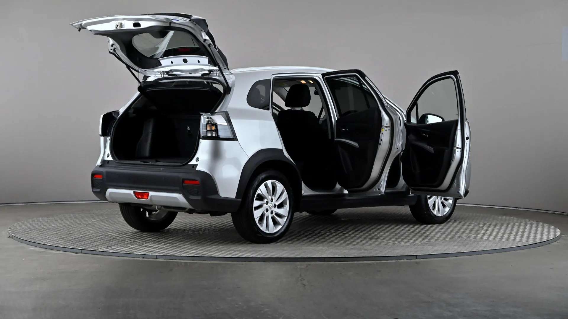 2023 SUZUKI S-CROSS MOTION HEV AUTO 2023 SUZUKI S-CROSS MOTION HEV AUTO